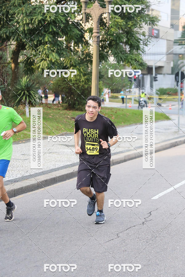 Buy your photos of the eventMeia Maratona Internacional de Curitiba 2018 on Fotop