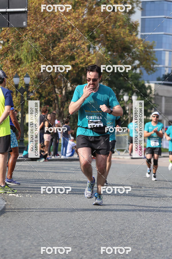 Buy your photos of the eventMeia Maratona Internacional de Curitiba 2018 on Fotop