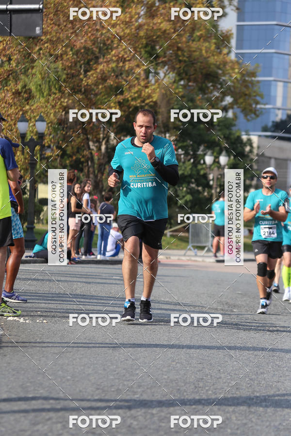 Buy your photos of the eventMeia Maratona Internacional de Curitiba 2018 on Fotop
