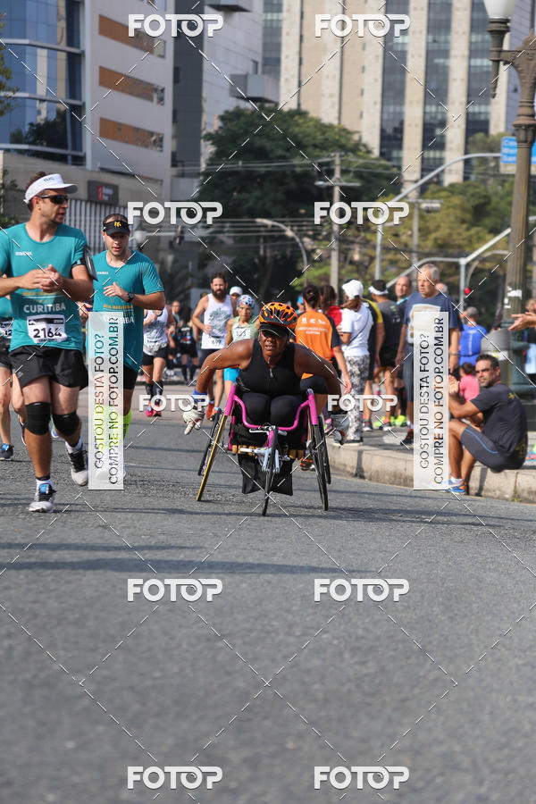 Buy your photos of the eventMeia Maratona Internacional de Curitiba 2018 on Fotop