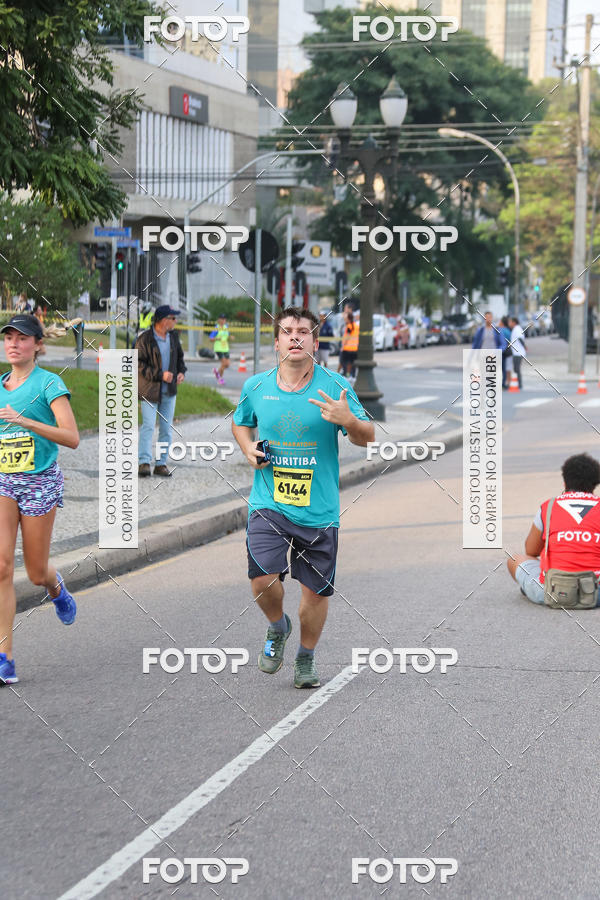 Buy your photos of the eventMeia Maratona Internacional de Curitiba 2018 on Fotop