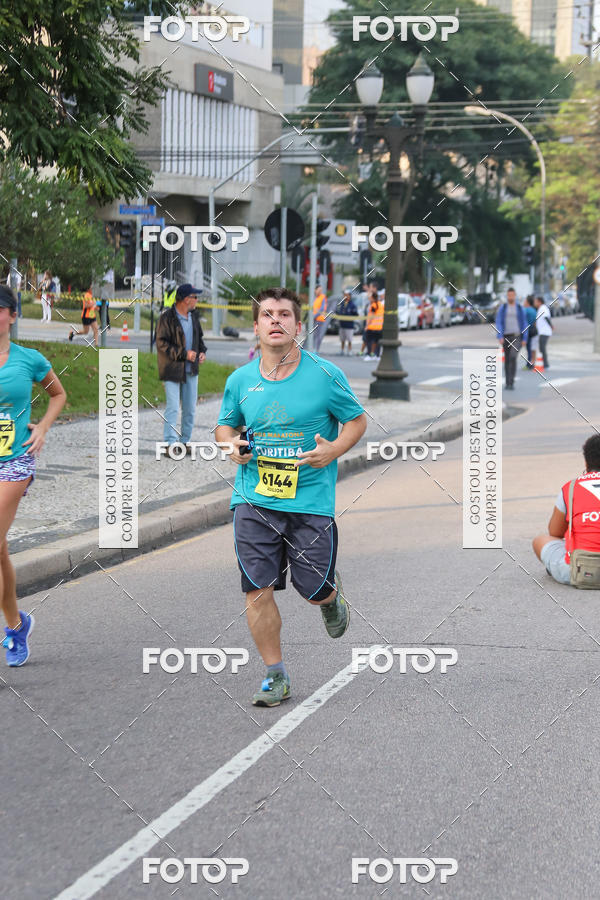Buy your photos of the eventMeia Maratona Internacional de Curitiba 2018 on Fotop