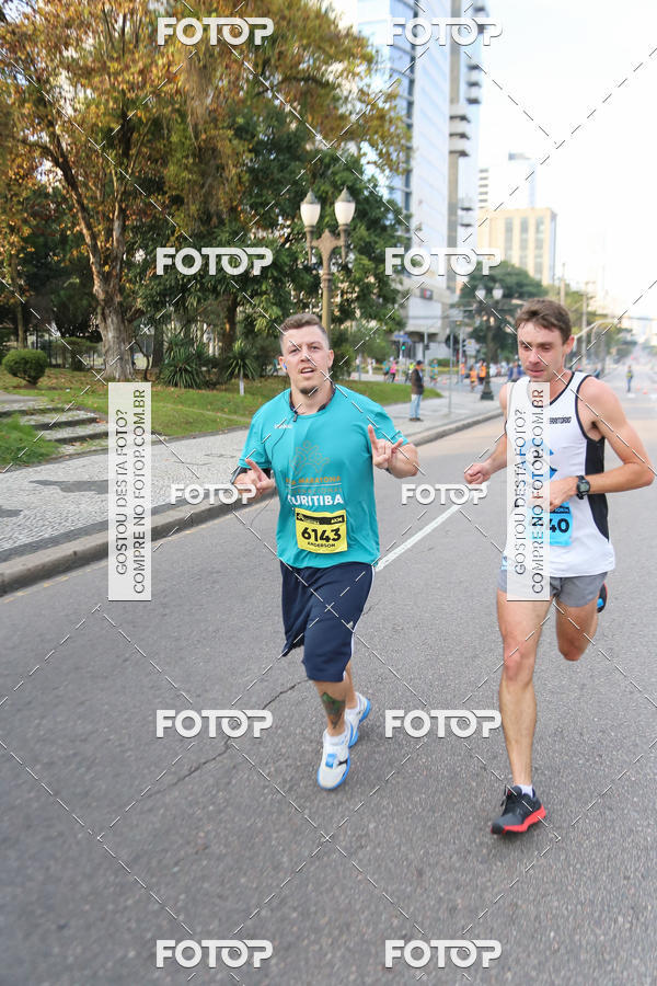 Buy your photos of the eventMeia Maratona Internacional de Curitiba 2018 on Fotop