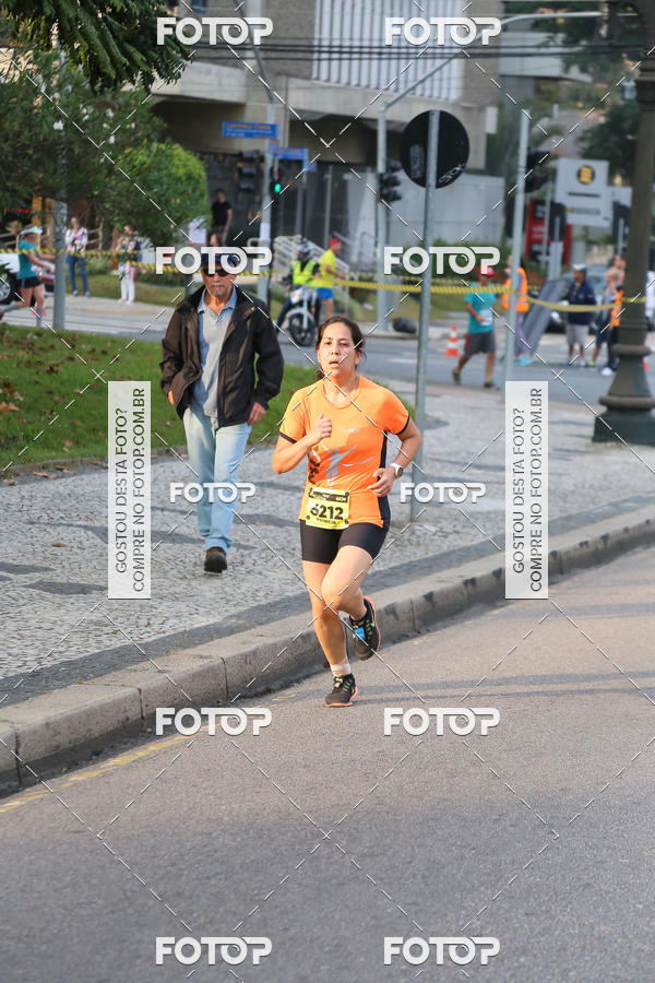 Buy your photos of the eventMeia Maratona Internacional de Curitiba 2018 on Fotop