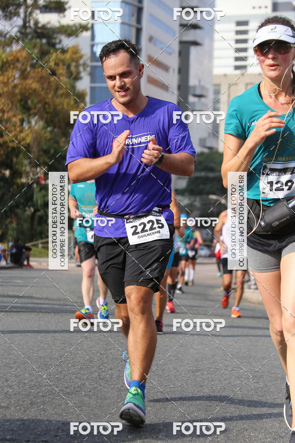 Buy your photos of the eventMeia Maratona Internacional de Curitiba 2018 on Fotop