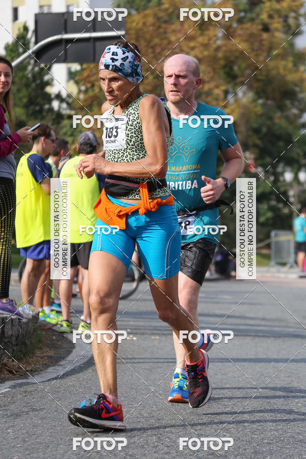 Buy your photos of the eventMeia Maratona Internacional de Curitiba 2018 on Fotop