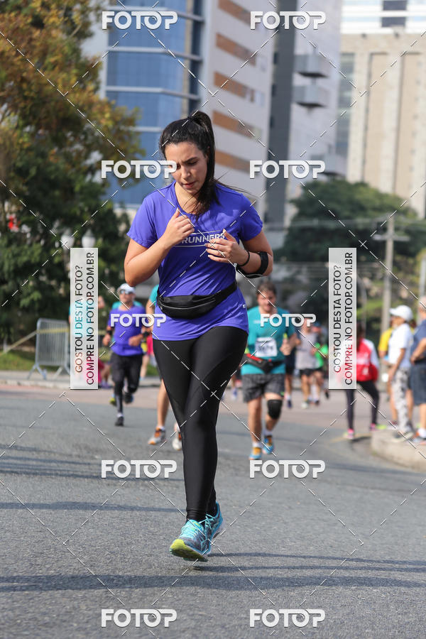 Buy your photos of the eventMeia Maratona Internacional de Curitiba 2018 on Fotop