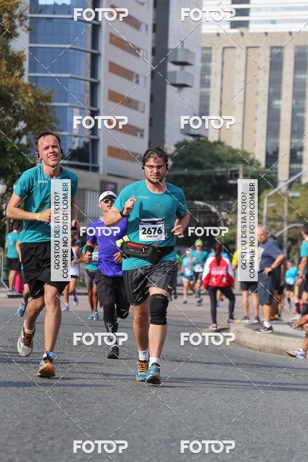 Buy your photos of the eventMeia Maratona Internacional de Curitiba 2018 on Fotop