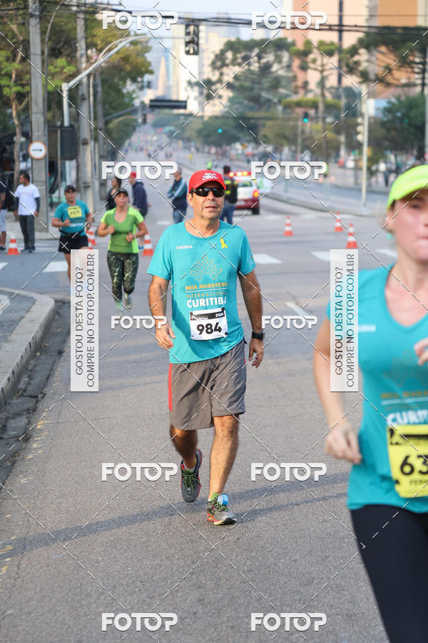 Buy your photos of the eventMeia Maratona Internacional de Curitiba 2018 on Fotop