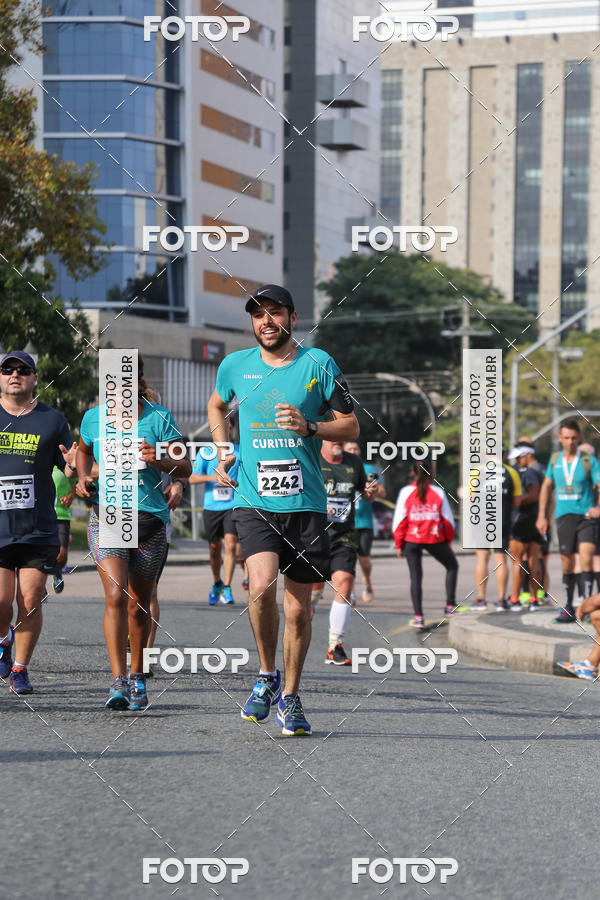 Buy your photos of the eventMeia Maratona Internacional de Curitiba 2018 on Fotop