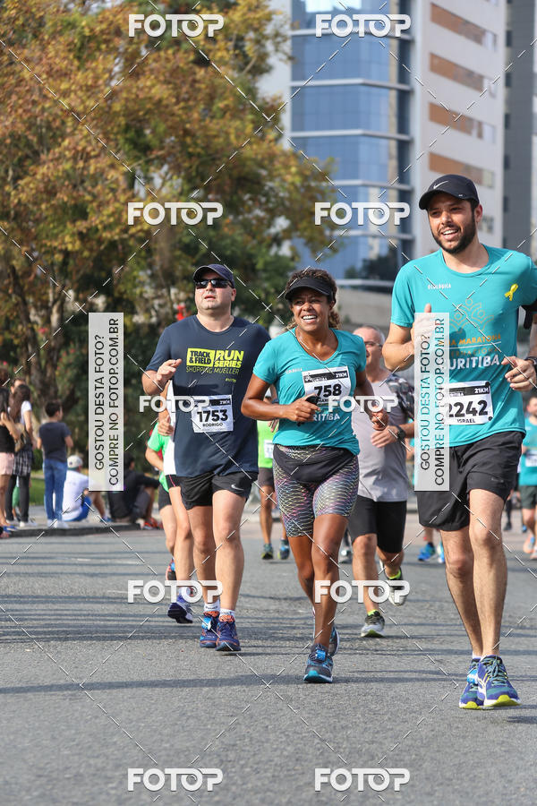 Buy your photos of the eventMeia Maratona Internacional de Curitiba 2018 on Fotop