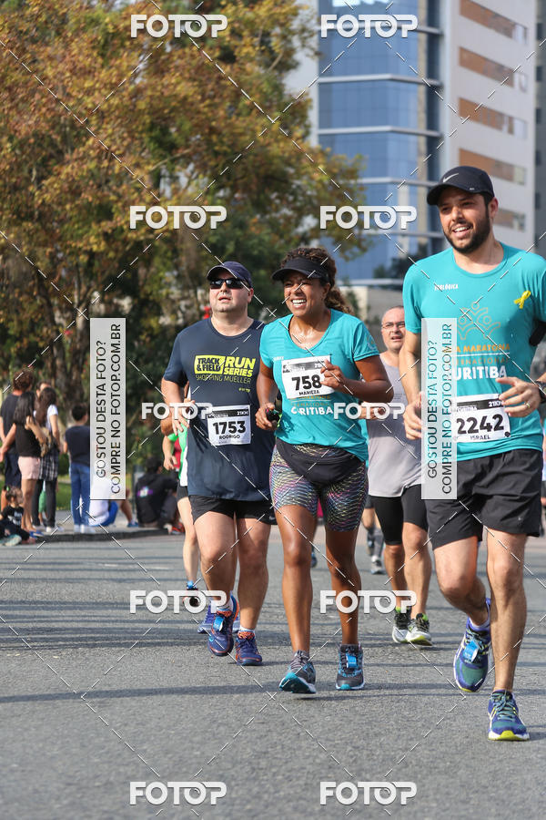 Buy your photos of the eventMeia Maratona Internacional de Curitiba 2018 on Fotop