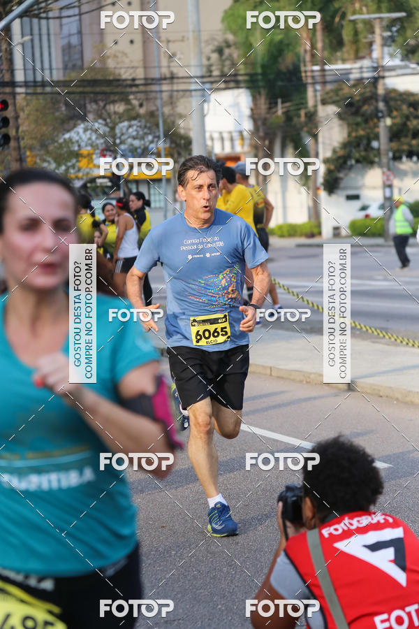 Buy your photos of the eventMeia Maratona Internacional de Curitiba 2018 on Fotop