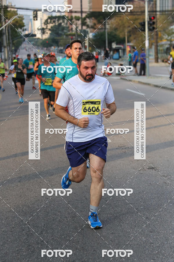 Buy your photos of the eventMeia Maratona Internacional de Curitiba 2018 on Fotop