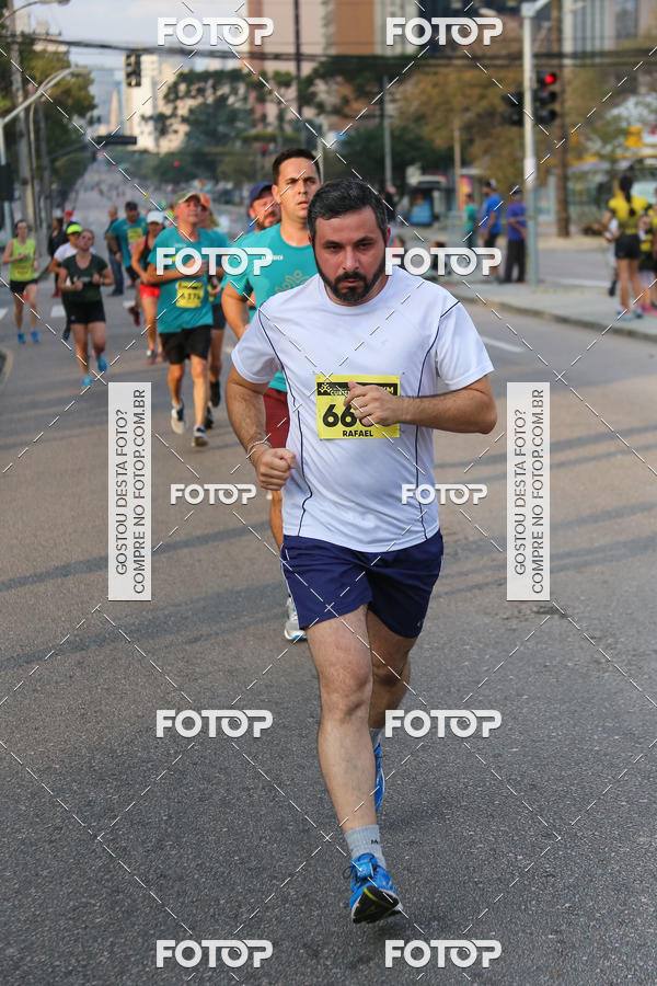 Buy your photos of the eventMeia Maratona Internacional de Curitiba 2018 on Fotop