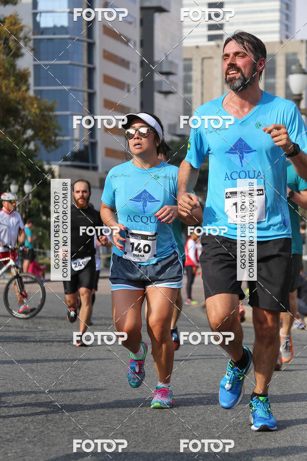 Buy your photos of the eventMeia Maratona Internacional de Curitiba 2018 on Fotop