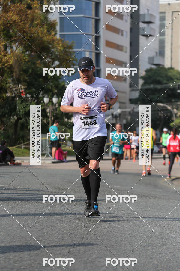 Buy your photos of the eventMeia Maratona Internacional de Curitiba 2018 on Fotop