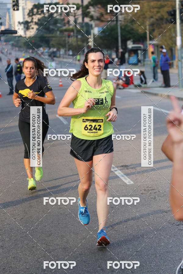 Buy your photos of the eventMeia Maratona Internacional de Curitiba 2018 on Fotop