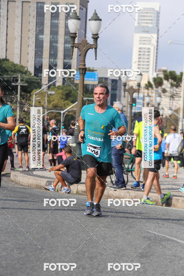 Buy your photos of the eventMeia Maratona Internacional de Curitiba 2018 on Fotop