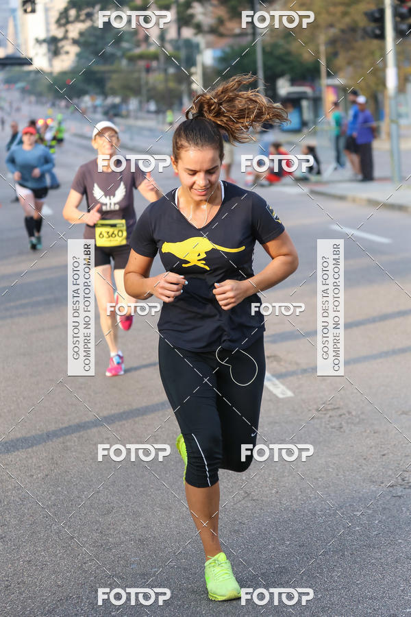 Buy your photos of the eventMeia Maratona Internacional de Curitiba 2018 on Fotop