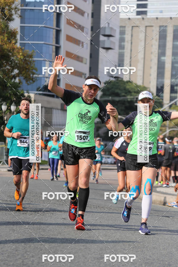 Buy your photos of the eventMeia Maratona Internacional de Curitiba 2018 on Fotop