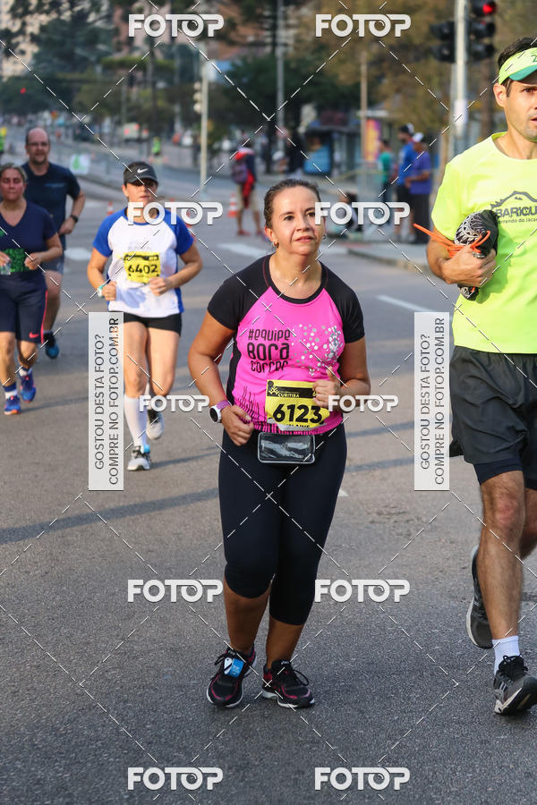 Buy your photos of the eventMeia Maratona Internacional de Curitiba 2018 on Fotop