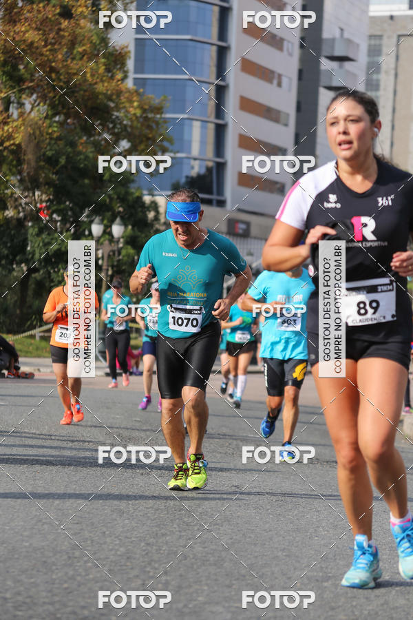 Buy your photos of the eventMeia Maratona Internacional de Curitiba 2018 on Fotop