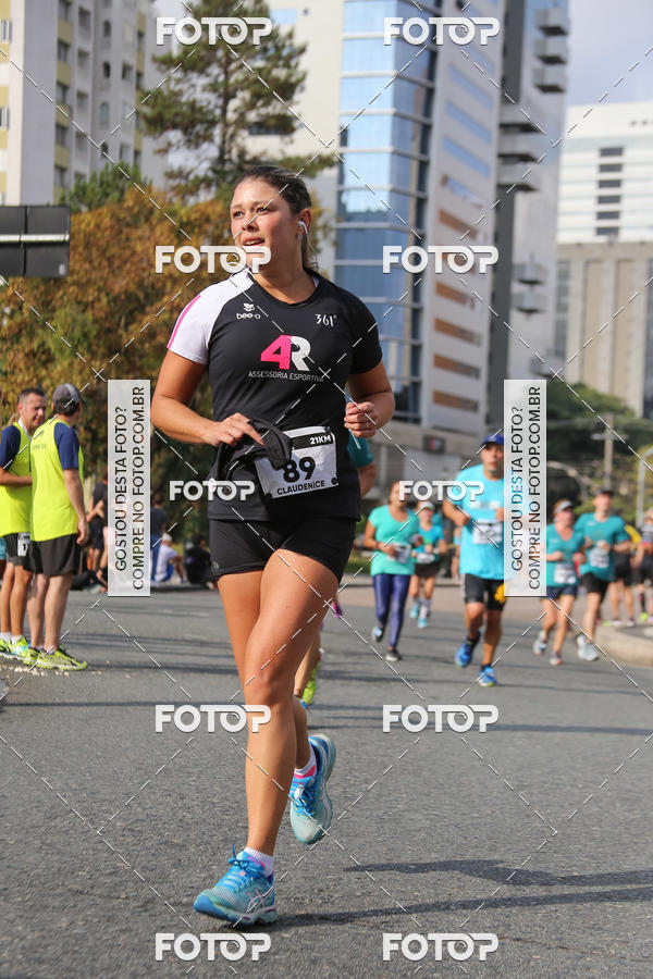 Buy your photos of the eventMeia Maratona Internacional de Curitiba 2018 on Fotop