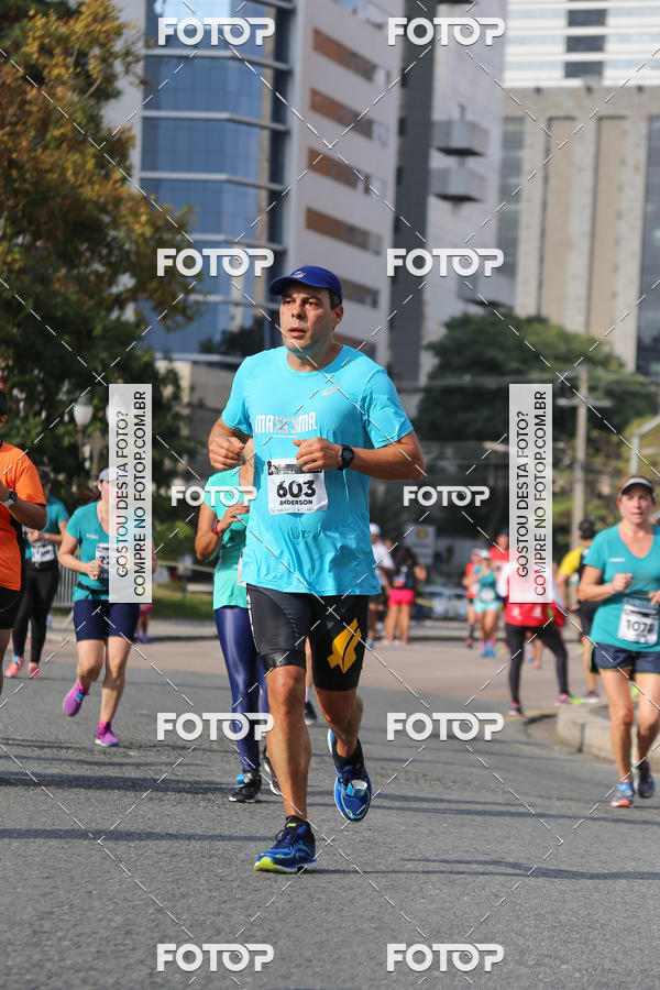 Buy your photos of the eventMeia Maratona Internacional de Curitiba 2018 on Fotop