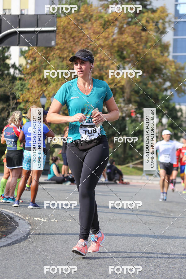 Buy your photos of the eventMeia Maratona Internacional de Curitiba 2018 on Fotop