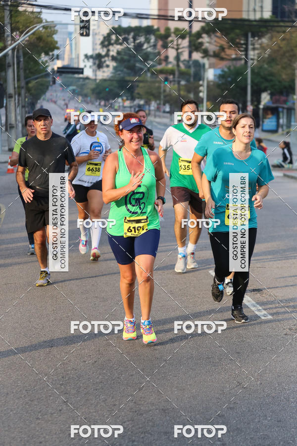 Buy your photos of the eventMeia Maratona Internacional de Curitiba 2018 on Fotop