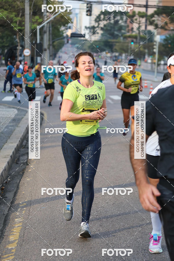 Buy your photos of the eventMeia Maratona Internacional de Curitiba 2018 on Fotop