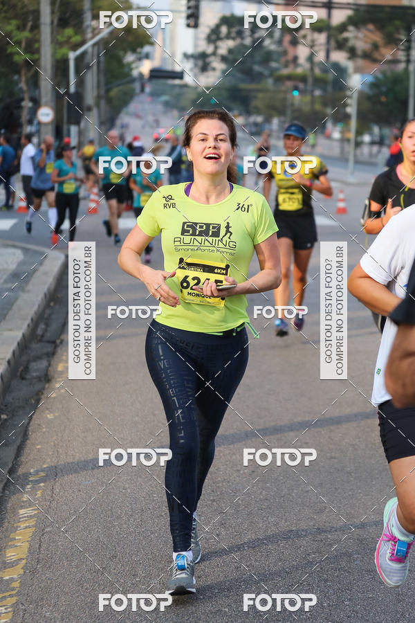 Buy your photos of the eventMeia Maratona Internacional de Curitiba 2018 on Fotop