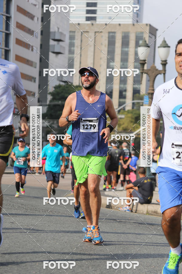 Buy your photos of the eventMeia Maratona Internacional de Curitiba 2018 on Fotop