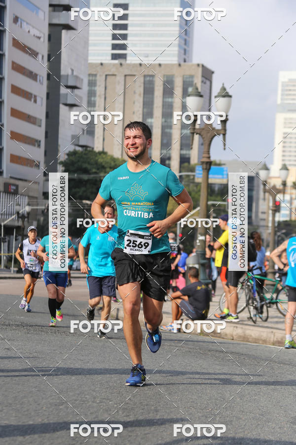 Buy your photos of the eventMeia Maratona Internacional de Curitiba 2018 on Fotop