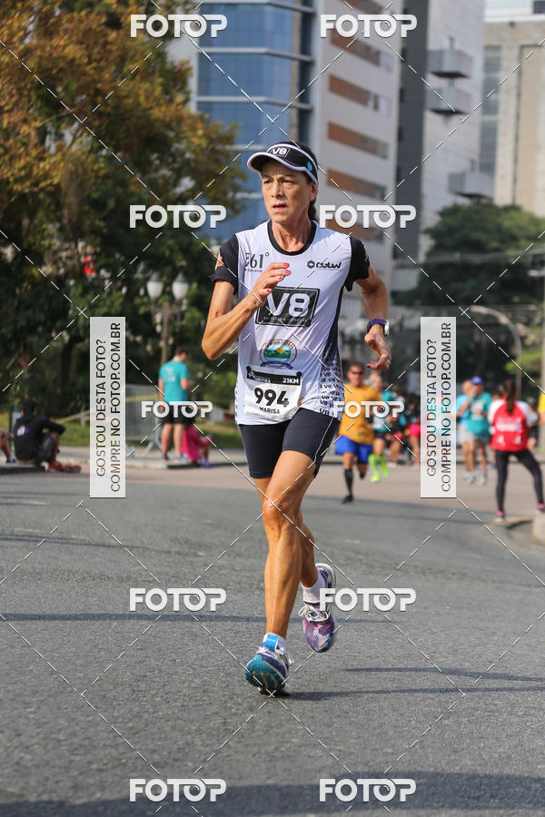 Buy your photos of the eventMeia Maratona Internacional de Curitiba 2018 on Fotop