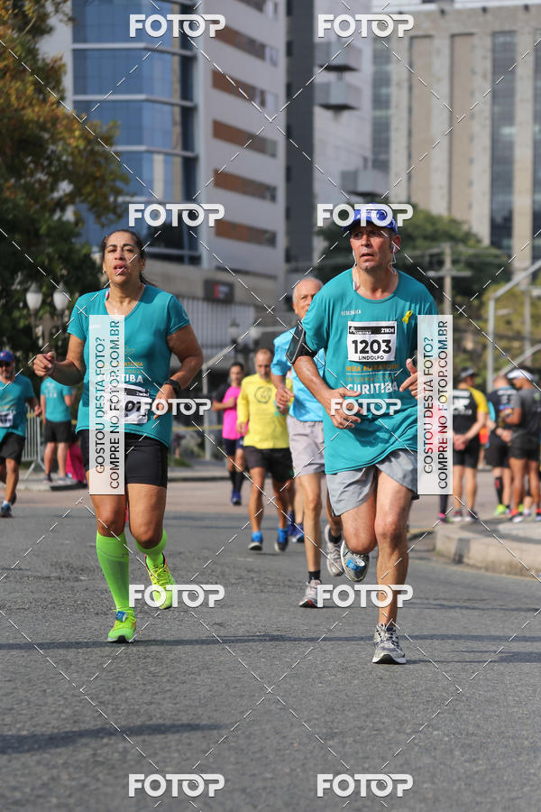 Buy your photos of the eventMeia Maratona Internacional de Curitiba 2018 on Fotop