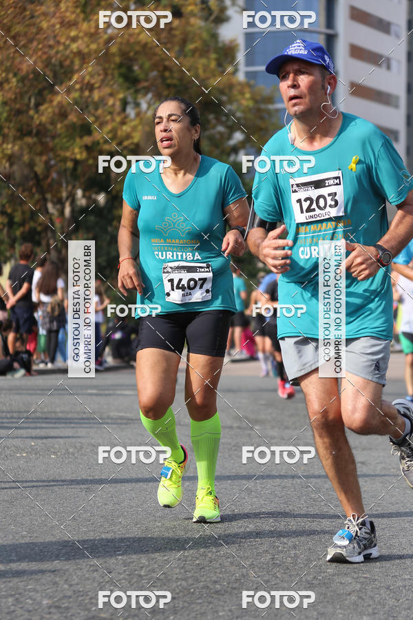 Buy your photos of the eventMeia Maratona Internacional de Curitiba 2018 on Fotop