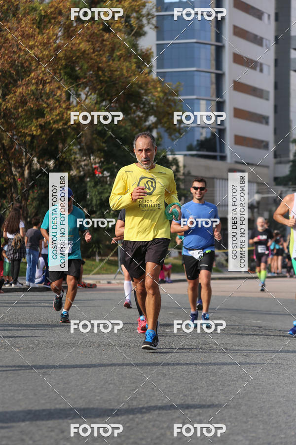 Buy your photos of the eventMeia Maratona Internacional de Curitiba 2018 on Fotop
