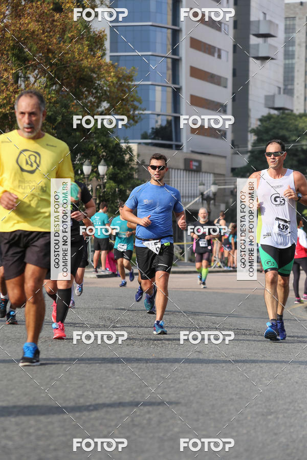 Buy your photos of the eventMeia Maratona Internacional de Curitiba 2018 on Fotop