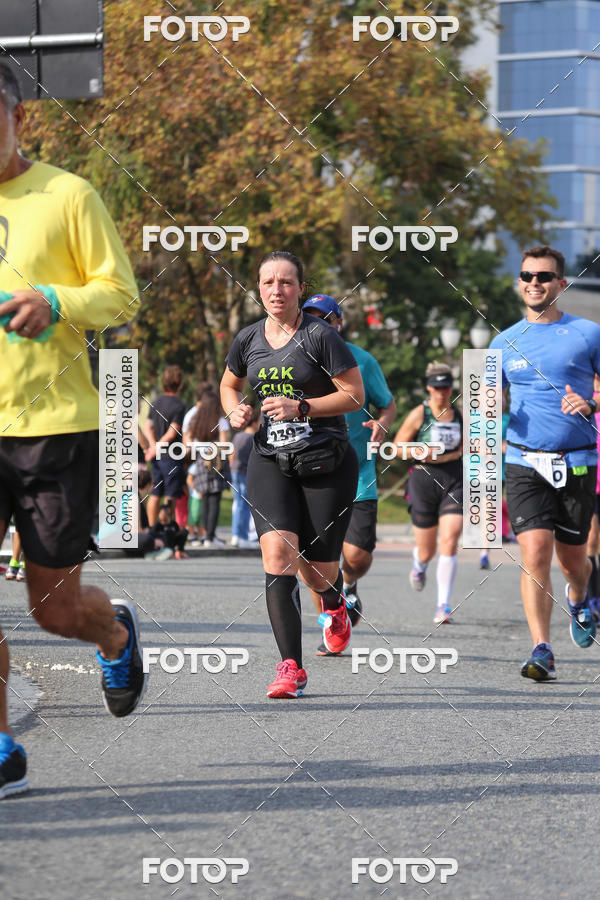 Buy your photos of the eventMeia Maratona Internacional de Curitiba 2018 on Fotop