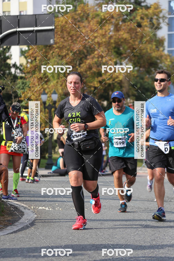 Buy your photos of the eventMeia Maratona Internacional de Curitiba 2018 on Fotop