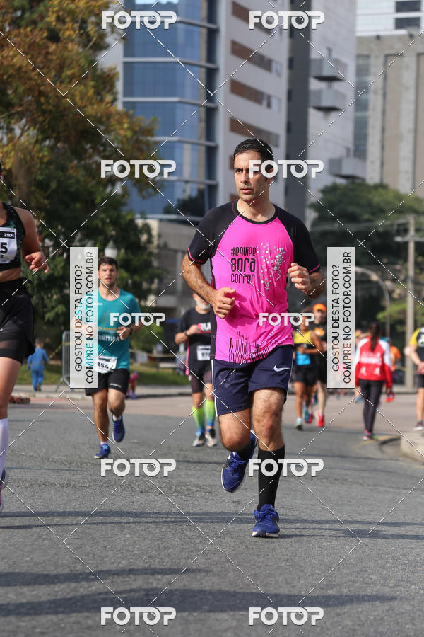 Buy your photos of the eventMeia Maratona Internacional de Curitiba 2018 on Fotop