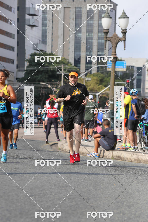 Buy your photos of the eventMeia Maratona Internacional de Curitiba 2018 on Fotop