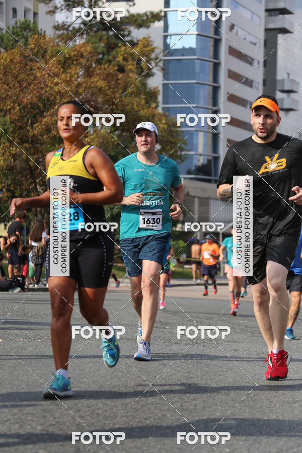 Buy your photos of the eventMeia Maratona Internacional de Curitiba 2018 on Fotop