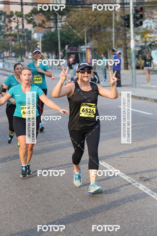 Buy your photos of the eventMeia Maratona Internacional de Curitiba 2018 on Fotop