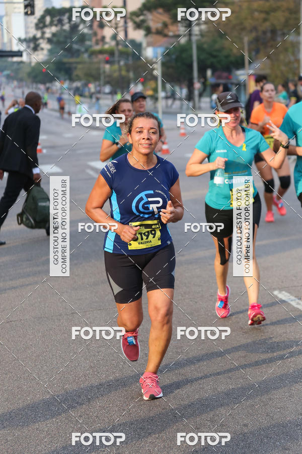 Buy your photos of the eventMeia Maratona Internacional de Curitiba 2018 on Fotop