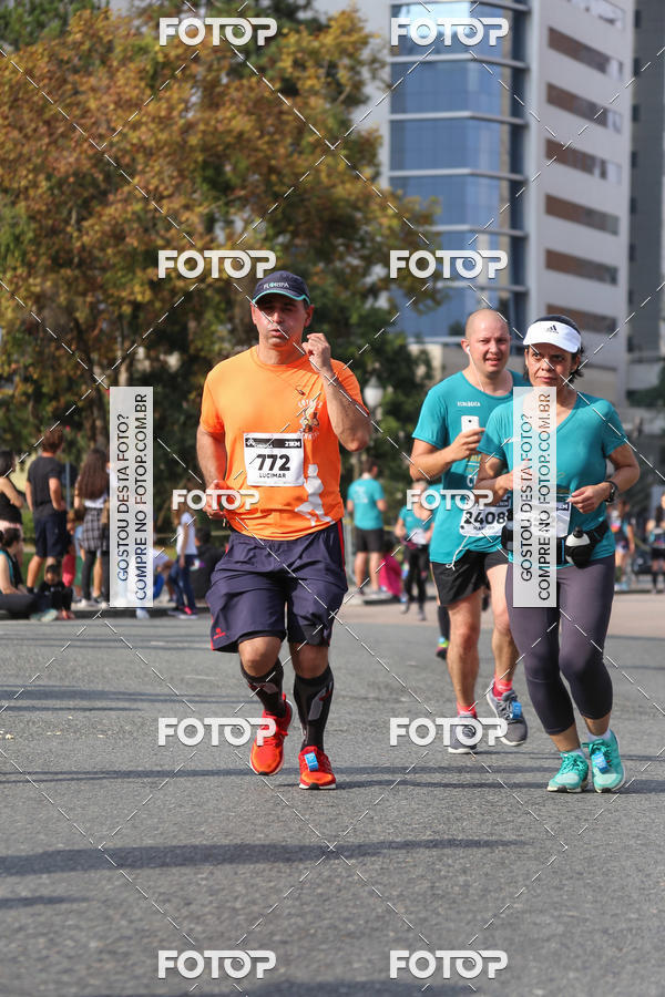 Buy your photos of the eventMeia Maratona Internacional de Curitiba 2018 on Fotop