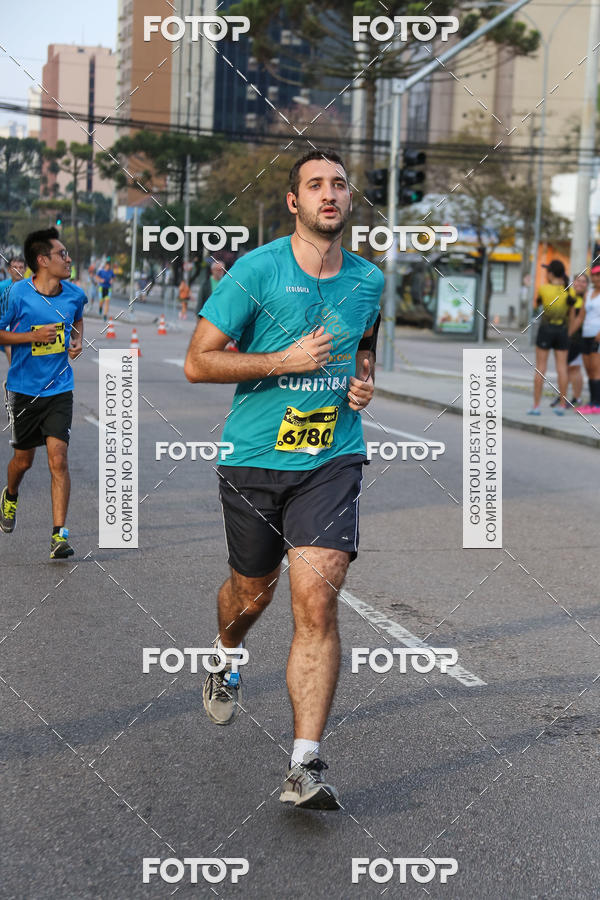 Buy your photos of the eventMeia Maratona Internacional de Curitiba 2018 on Fotop
