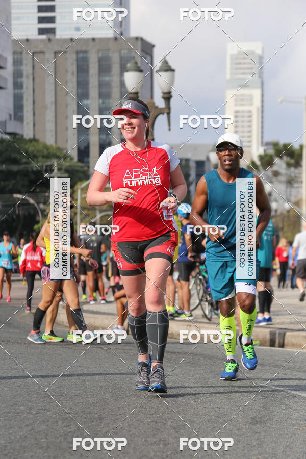 Buy your photos of the eventMeia Maratona Internacional de Curitiba 2018 on Fotop